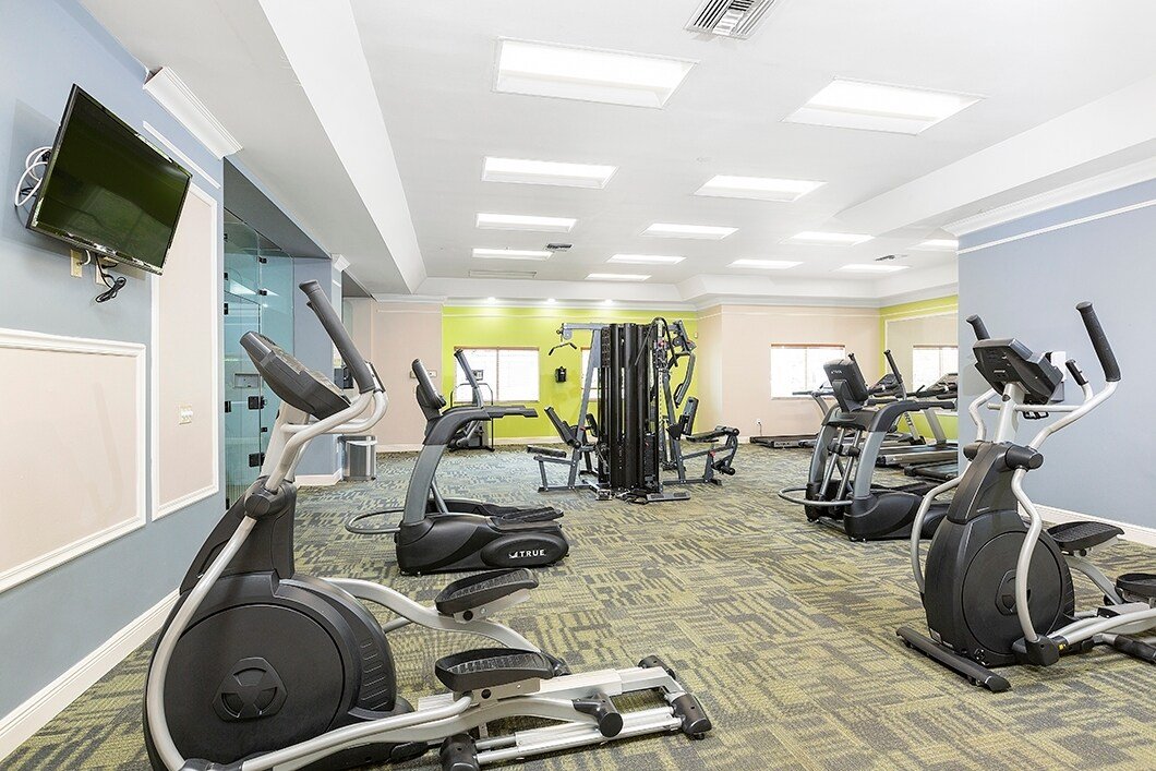 FABULOUS 1 BED/ 1 BATH APARTMENT IN WESTON, FL.